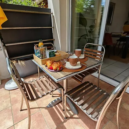 Confort & Petit-dejeuner Англе
